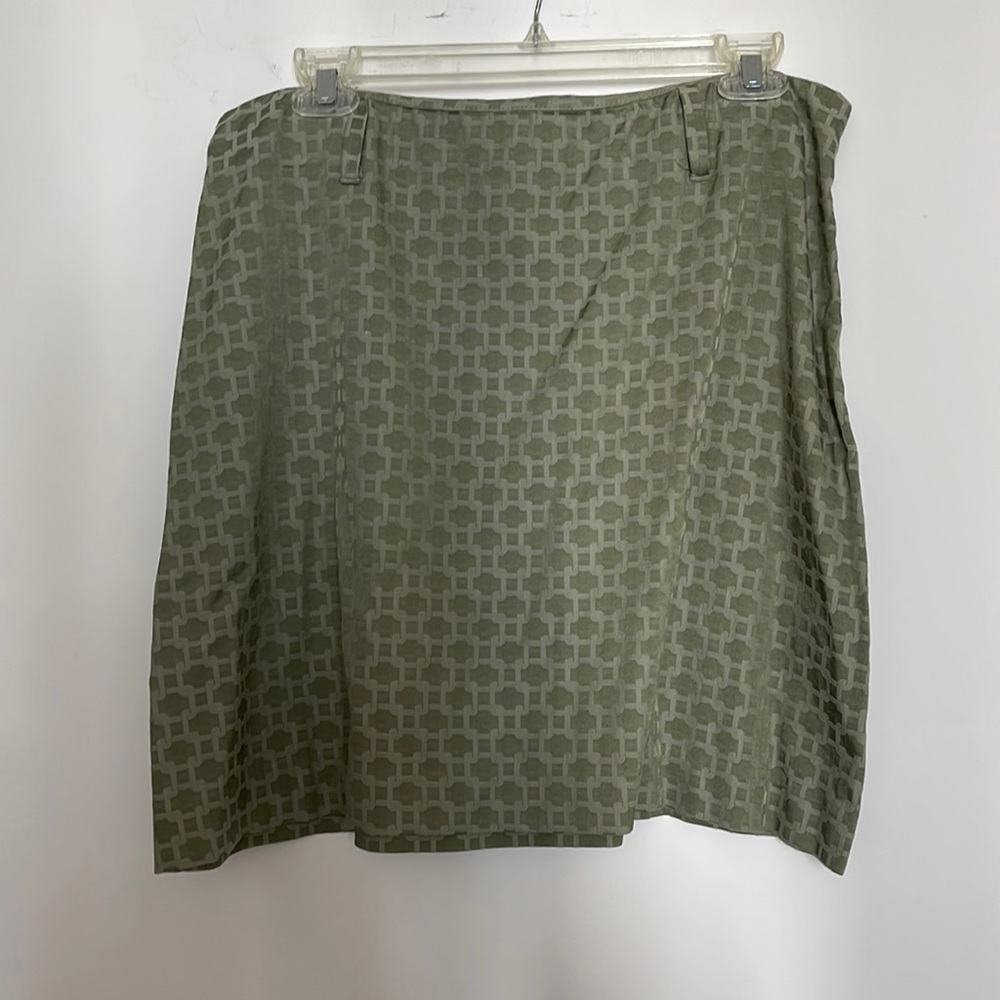 Tahari skirt
